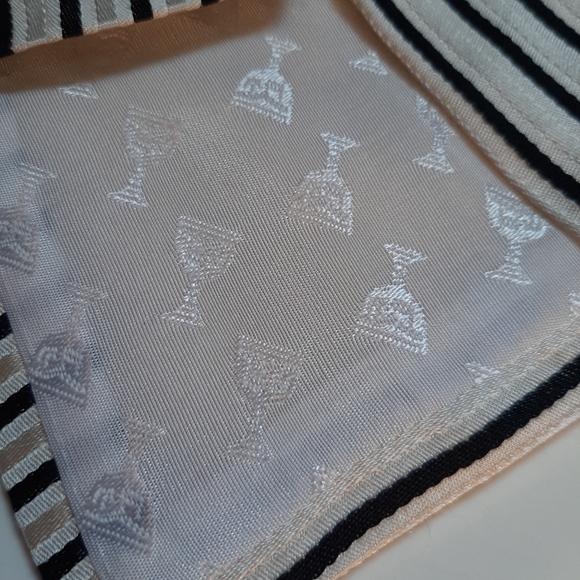 Dion black and off white tie. - Picture 2 of 4